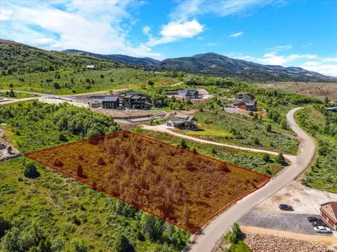 833 S Eutaw Rd #46, Garden City, UT 84028