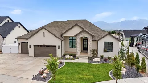 7927 S High Plains Ct, West Jordan, UT 84081