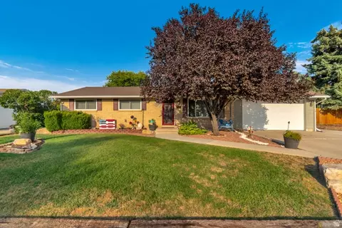 4883 S 3040 St W, Taylorsville, UT 84129