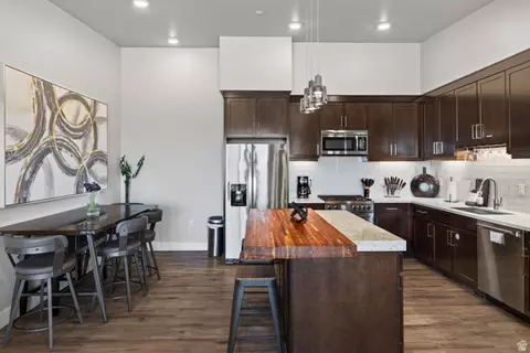 Kitchen - 2331 Mesa Rd #D-11, Moab, UT 84532 photo 3 of 5