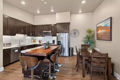 Kitchen - 2332 Mesa Rd #F-10, Moab, UT 84532 photo 2 of 4