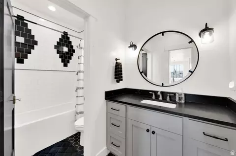 Bath - 9029 N Cornwall Way, Eagle Mountain, UT 84005 photo 5 of 6