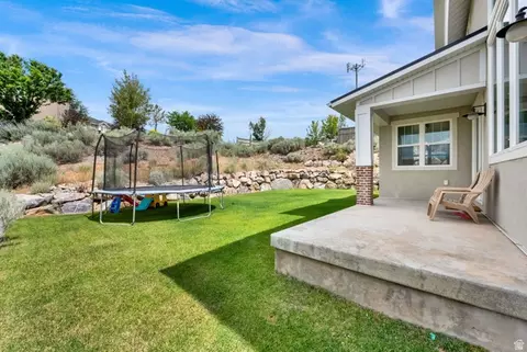 Exterior - 9029 N Cornwall Way, Eagle Mountain, UT 84005 photo 8 of 9