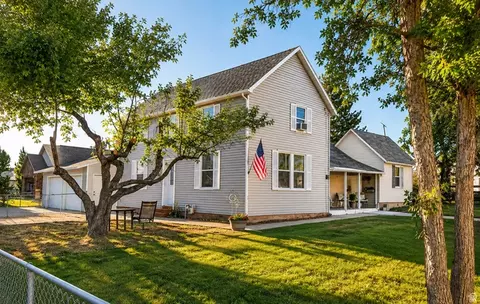 Exterior - 381 E 300 S, Fairview, UT 84629 photo 1 of 18