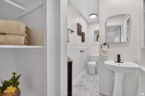 Bath - 381 E 300 S, Fairview, UT 84629 photo 2 of 2