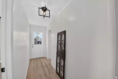 Entry Way - 381 E 300 S, Fairview, UT 84629 photo 5 of 8