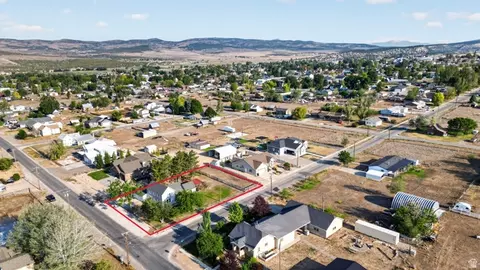 View/Area - 381 E 300 S, Fairview, UT 84629 photo 11 of 17