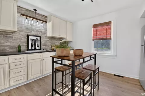Kitchen - 381 E 300 S, Fairview, UT 84629 photo 1 of 3