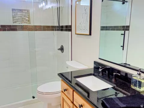 Bath - 802 E 3200 N, Preston, ID 83263 photo 1 of 5