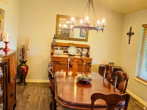 Dining - 802 E 3200 N, Preston, ID 83263 photo 1 of 1