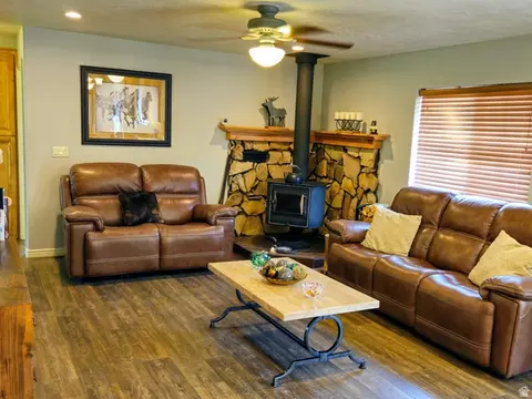 Living - 802 E 3200 N, Preston, ID 83263 photo 1 of 2
