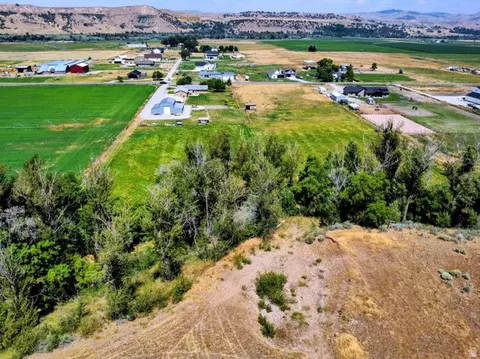 View/Area - 802 E 3200 N, Preston, ID 83263 photo 5 of 5