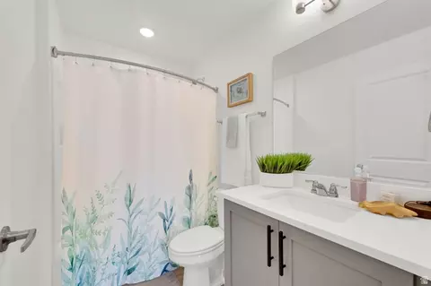 Bath - 1491 N 1950 E, Spanish Fork, UT 84660 photo 5 of 5