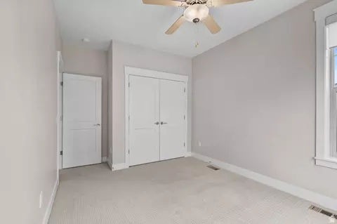Bedroom - 10392 S Beetdigger Blvd E, Sandy, UT 84070 photo 4 of 4