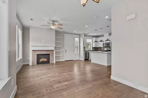 Living - 10392 S Beetdigger Blvd E, Sandy, UT 84070 photo 3 of 7