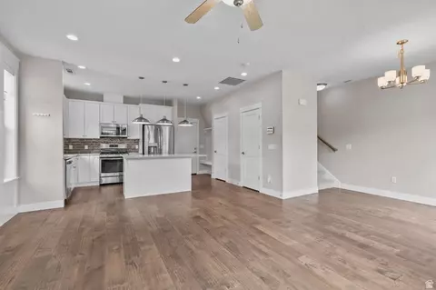 Living - 10392 S Beetdigger Blvd E, Sandy, UT 84070 photo 2 of 7