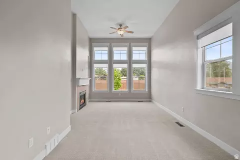 Living - 10392 S Beetdigger Blvd E, Sandy, UT 84070 photo 5 of 7