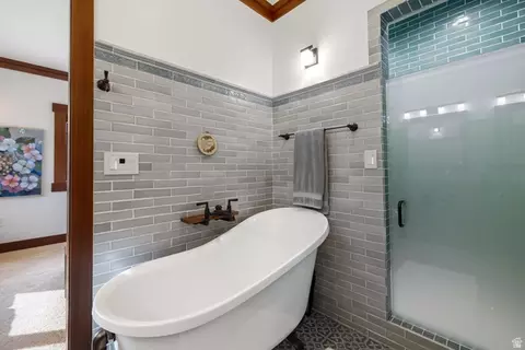 Bath - 1167 E Briar Ave, Provo, UT 84604 photo 1 of 4
