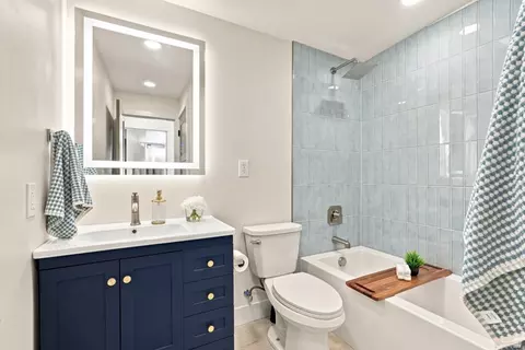Bath - 845 E Larkspur Dr, Sandy, UT 84094 photo 6 of 7