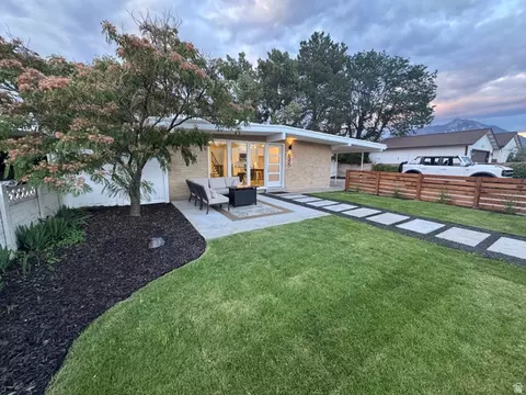 Exterior - 845 E Larkspur Dr, Sandy, UT 84094 photo 10 of 11