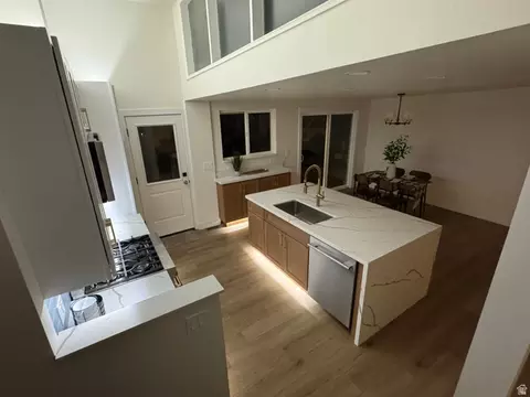 Kitchen - 845 E Larkspur Dr, Sandy, UT 84094 photo 10 of 10