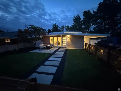 Exterior - 845 E Larkspur Dr, Sandy, UT 84094 photo 5 of 11