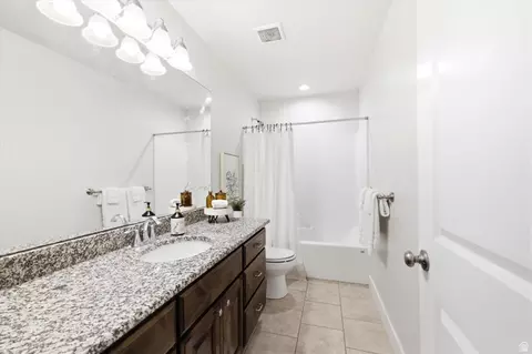 Bath - 3377 E Bridge St, Eagle Mountain, UT 84005 photo 3 of 3