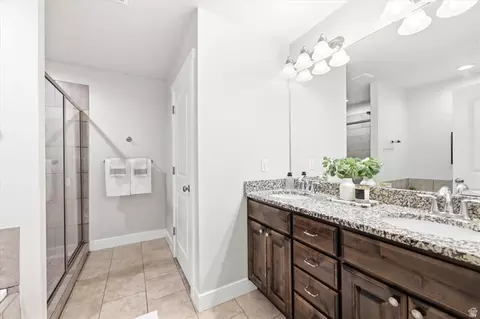 Bath - 3377 E Bridge St, Eagle Mountain, UT 84005 photo 1 of 3