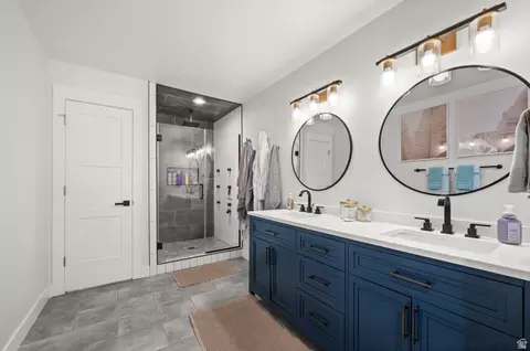 Bath - 662 E Downing St, Midvale, UT 84047 photo 2 of 3