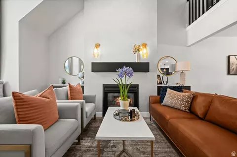 Living - 662 E Downing St, Midvale, UT 84047 photo 2 of 7