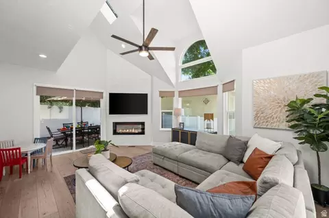 Living - 662 E Downing St, Midvale, UT 84047 photo 5 of 7