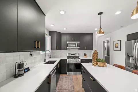 Kitchen - 662 E Downing St, Midvale, UT 84047 photo 3 of 6