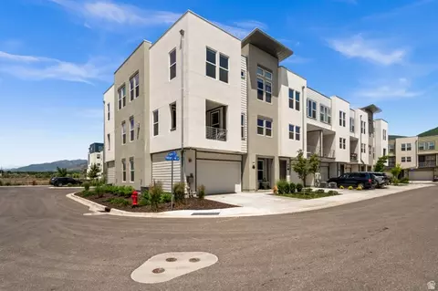 1498 W Aspen Ridge Ln #122, Farmington, UT 84025