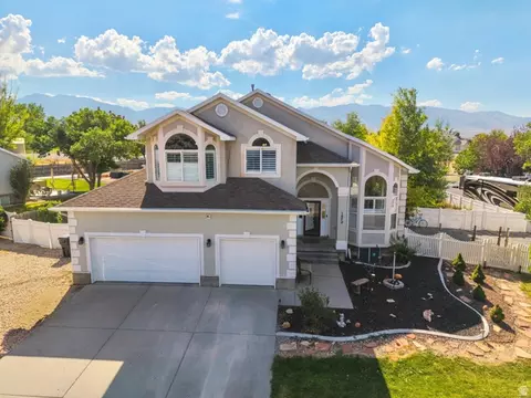 1072 Davenport Dr, Grantsville, UT 84029