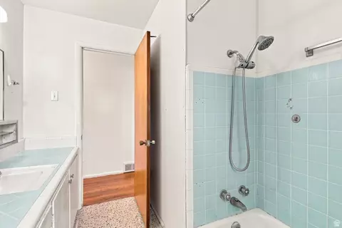 Bath - 1019 E 800 N, Bountiful, UT 84010 photo 1 of 2