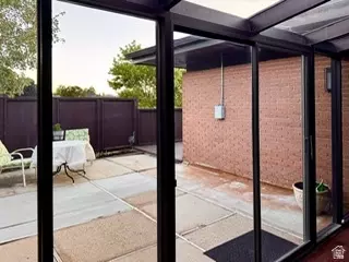 Exterior - 2124 S Ridgewood Way E, Bountiful, UT 84010 photo 11 of 12