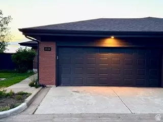 Exterior - 2124 S Ridgewood Way E, Bountiful, UT 84010 photo 2 of 12