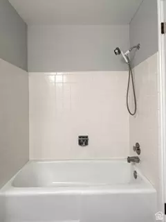 Bath - 2124 S Ridgewood Way E, Bountiful, UT 84010 photo 4 of 5