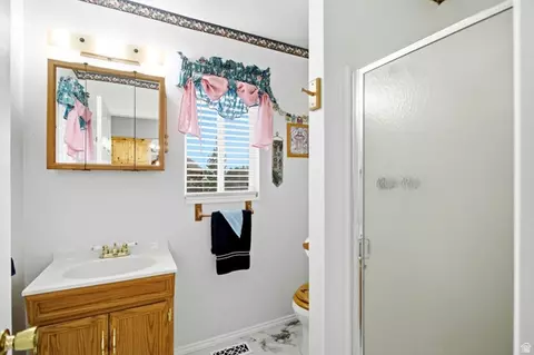 Bath - 22485 N Spring View Dr, Fairview, UT 84629 photo 1 of 3
