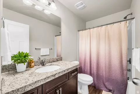 Bath - 831 E Oakhampton Dr, Sandy, UT 84094 photo 4 of 5