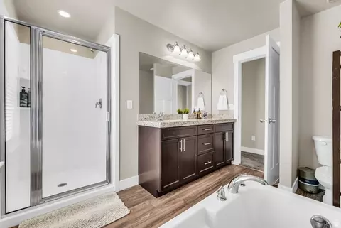 Bath - 831 E Oakhampton Dr, Sandy, UT 84094 photo 3 of 5