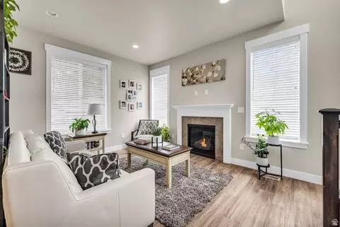 Living - 831 E Oakhampton Dr, Sandy, UT 84094 photo 3 of 3