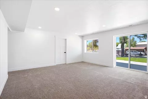 Living - 460 E 400 N, Payson, UT 84651 photo 5 of 5