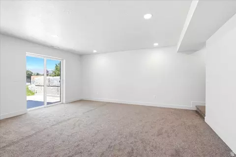 Living - 460 E 400 N, Payson, UT 84651 photo 4 of 5