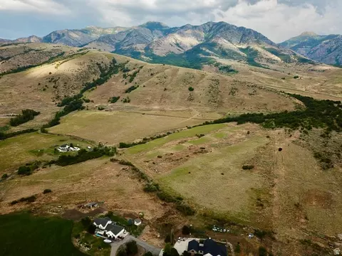 11914 N Maple Leaf Pl #2, Cove, UT 84320 photo 7