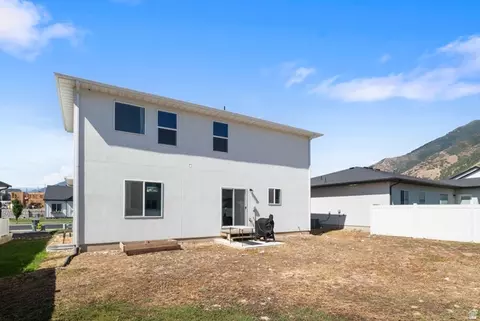 Exterior - 815 W Powderwood Ln, Mapleton, UT 84664 photo 4 of 5