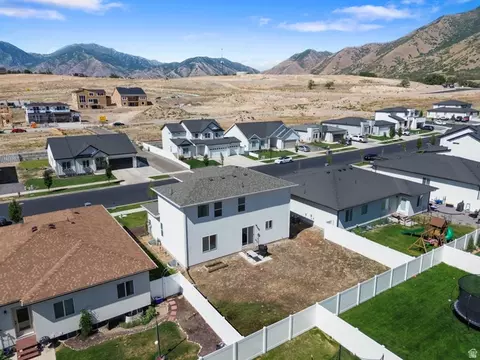 View/Area - 815 W Powderwood Ln, Mapleton, UT 84664 photo 3 of 5