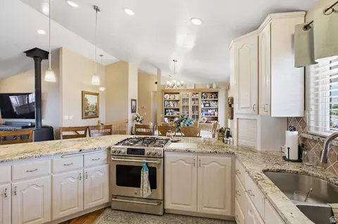 Kitchen - 265 E 100 N, Fairview, UT 84629 photo 1 of 2