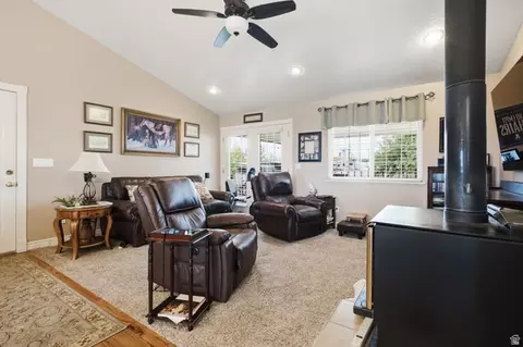 Living - 265 E 100 N, Fairview, UT 84629 photo 2 of 4