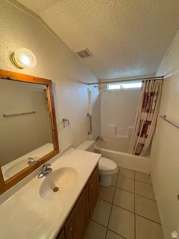Bath - 151 W 100 N, Koosharem, UT 84744 photo 2 of 4